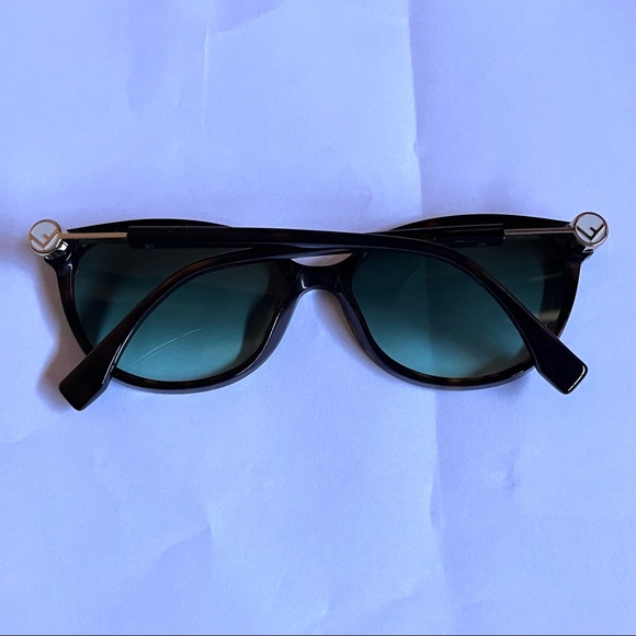 NEW Fendi Women's Cat Eye Sunglasses 57mm Tortoise - Picture 5 of 12